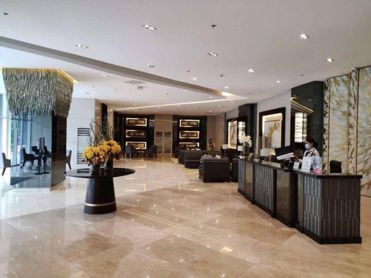 Penthouse Studio At Fame Residence 41St Floor, Shangrila-Megamall 马尼拉 外观 照片