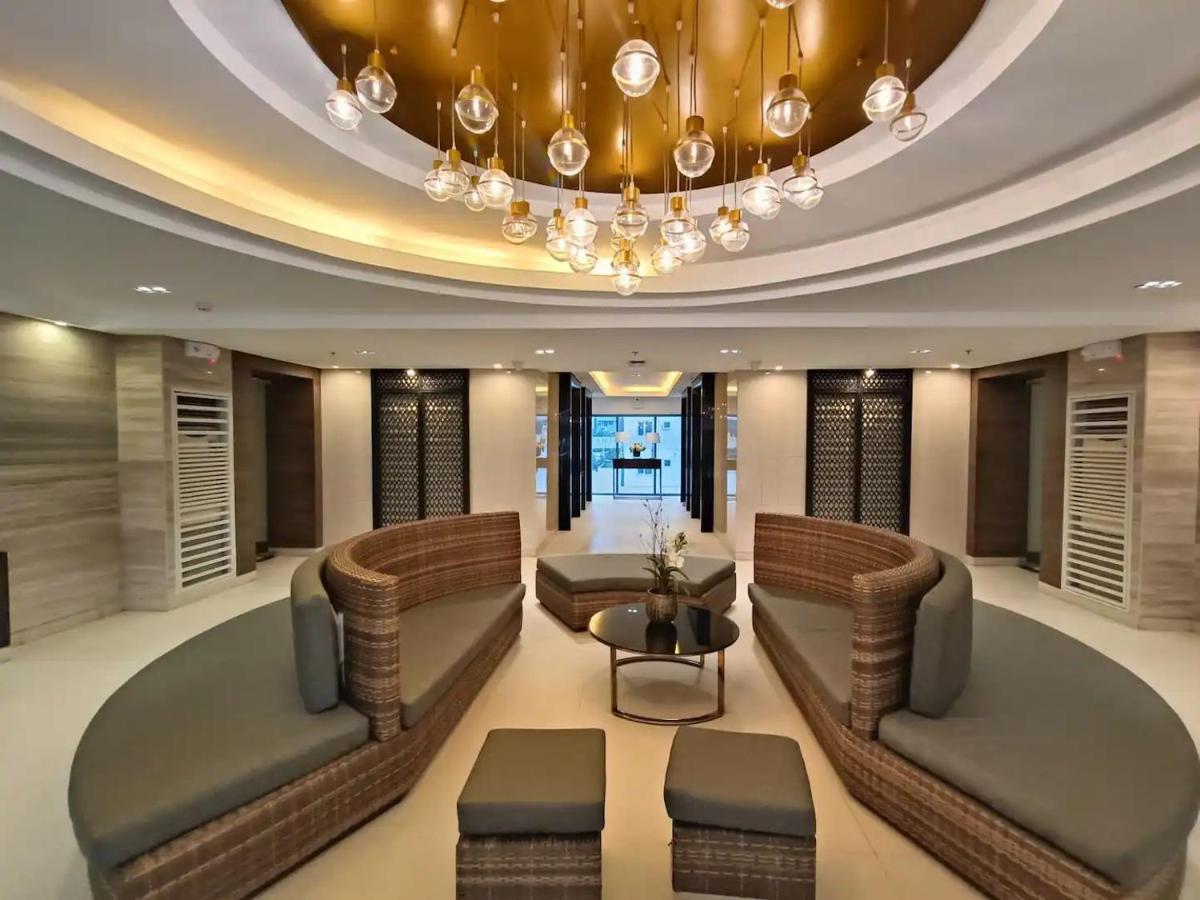 Penthouse Studio At Fame Residence 41St Floor, Shangrila-Megamall 马尼拉 外观 照片