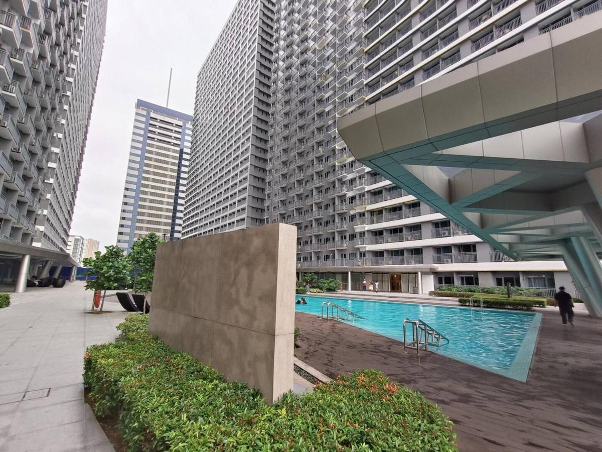 Penthouse Studio At Fame Residence 41St Floor, Shangrila-Megamall 马尼拉 外观 照片