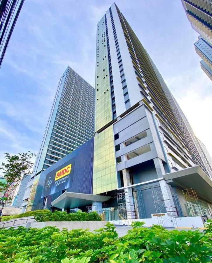 Penthouse Studio At Fame Residence 41St Floor, Shangrila-Megamall 马尼拉 外观 照片