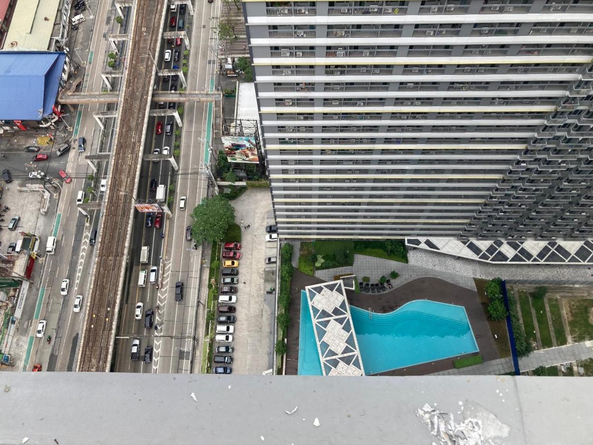 Penthouse Studio At Fame Residence 41St Floor, Shangrila-Megamall 马尼拉 外观 照片