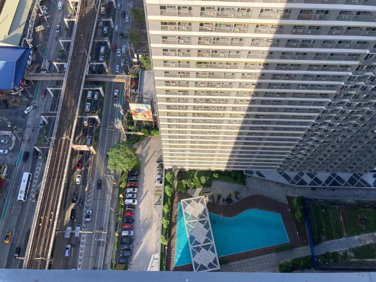 Penthouse Studio At Fame Residence 41St Floor, Shangrila-Megamall 马尼拉 外观 照片