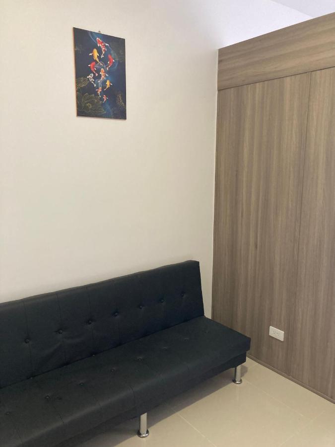 Penthouse Studio At Fame Residence 41St Floor, Shangrila-Megamall 马尼拉 外观 照片